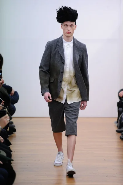 Look 43